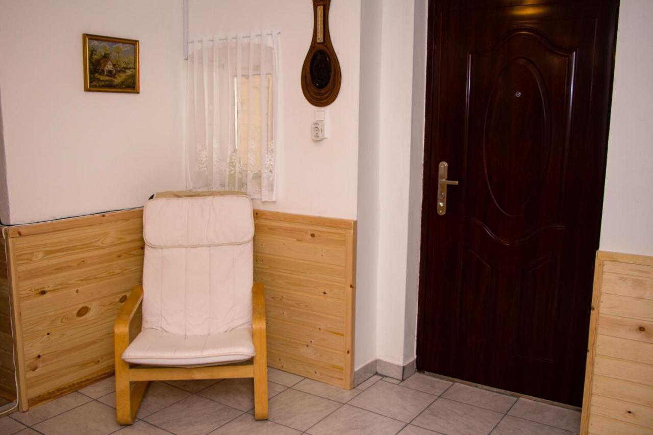 Zimmer Feri Vendeghaz Hotel Abaújszántó Bagian luar foto